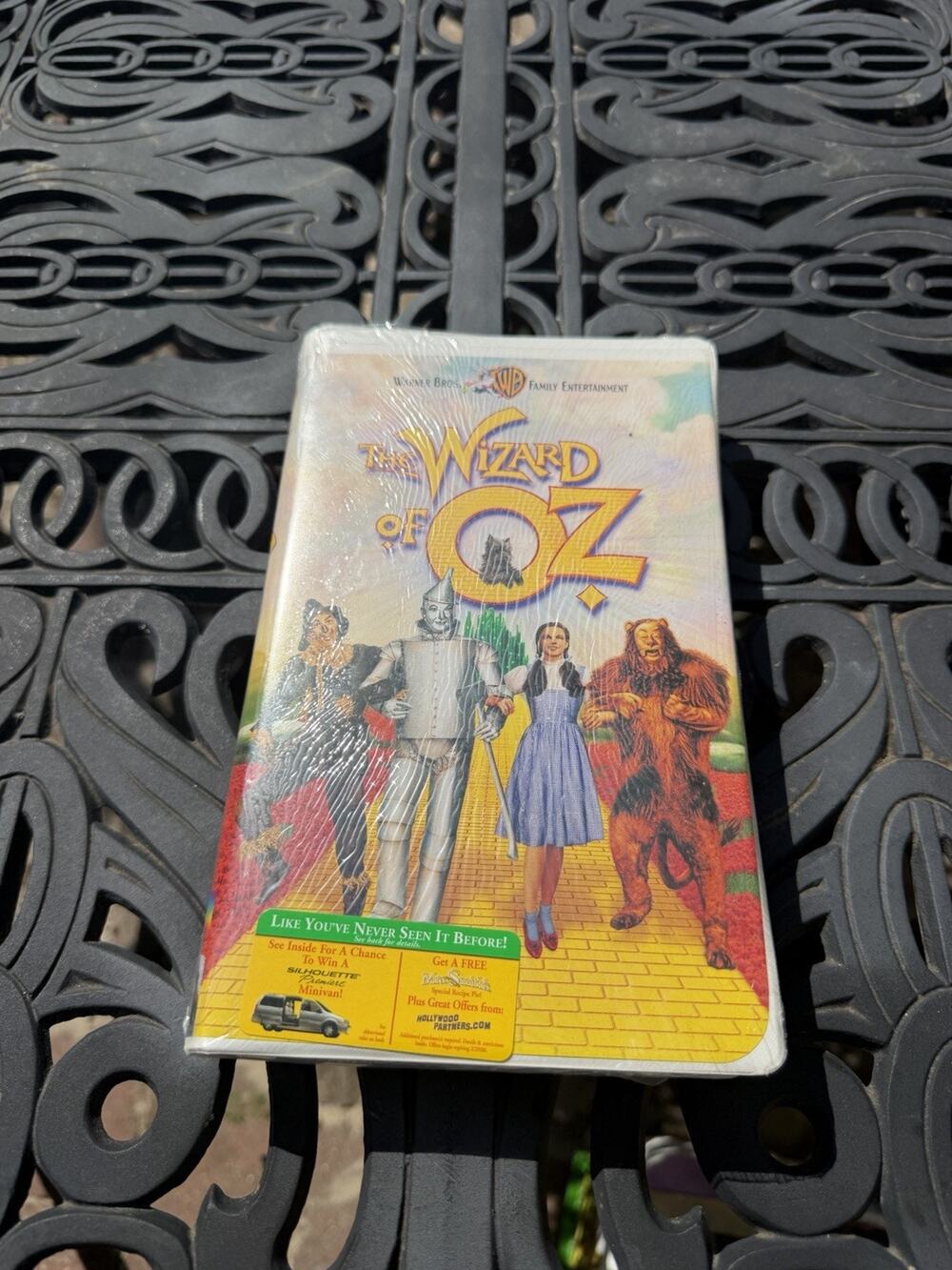 The Wizard of Oz (VHS, 1999, Clam Shell Packaging)